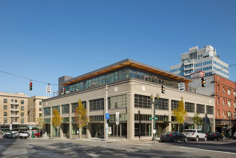 Culver Building southwest corner